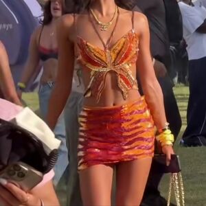 Hours carolina top & skirt sz small